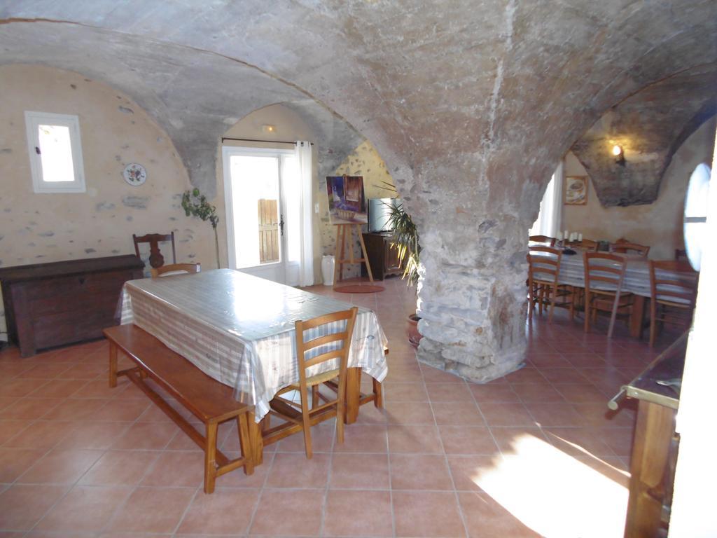 La Ferme De Valauris Bed & Breakfast Sisteron Exterior photo