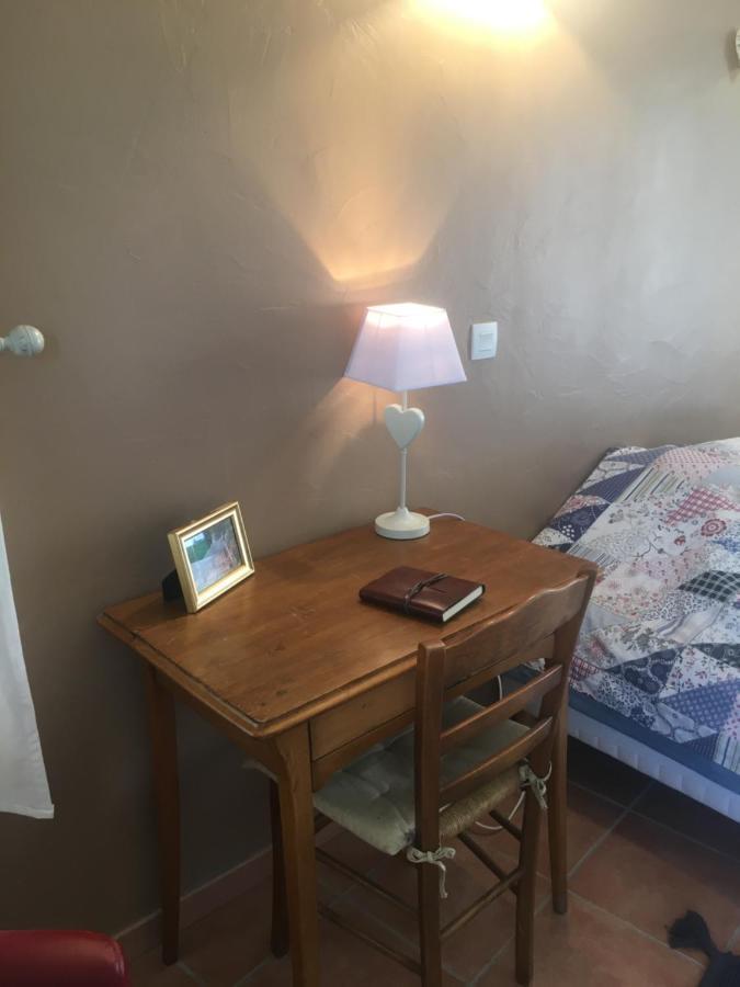 La Ferme De Valauris Bed & Breakfast Sisteron Exterior photo